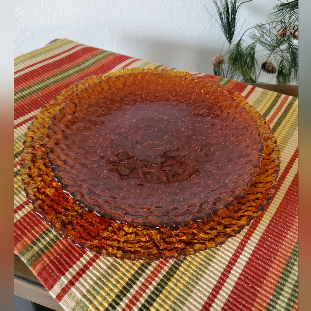 PartyLite Siena Lights Amber Glass Plate Set (1 Dinner + 1 Salad)